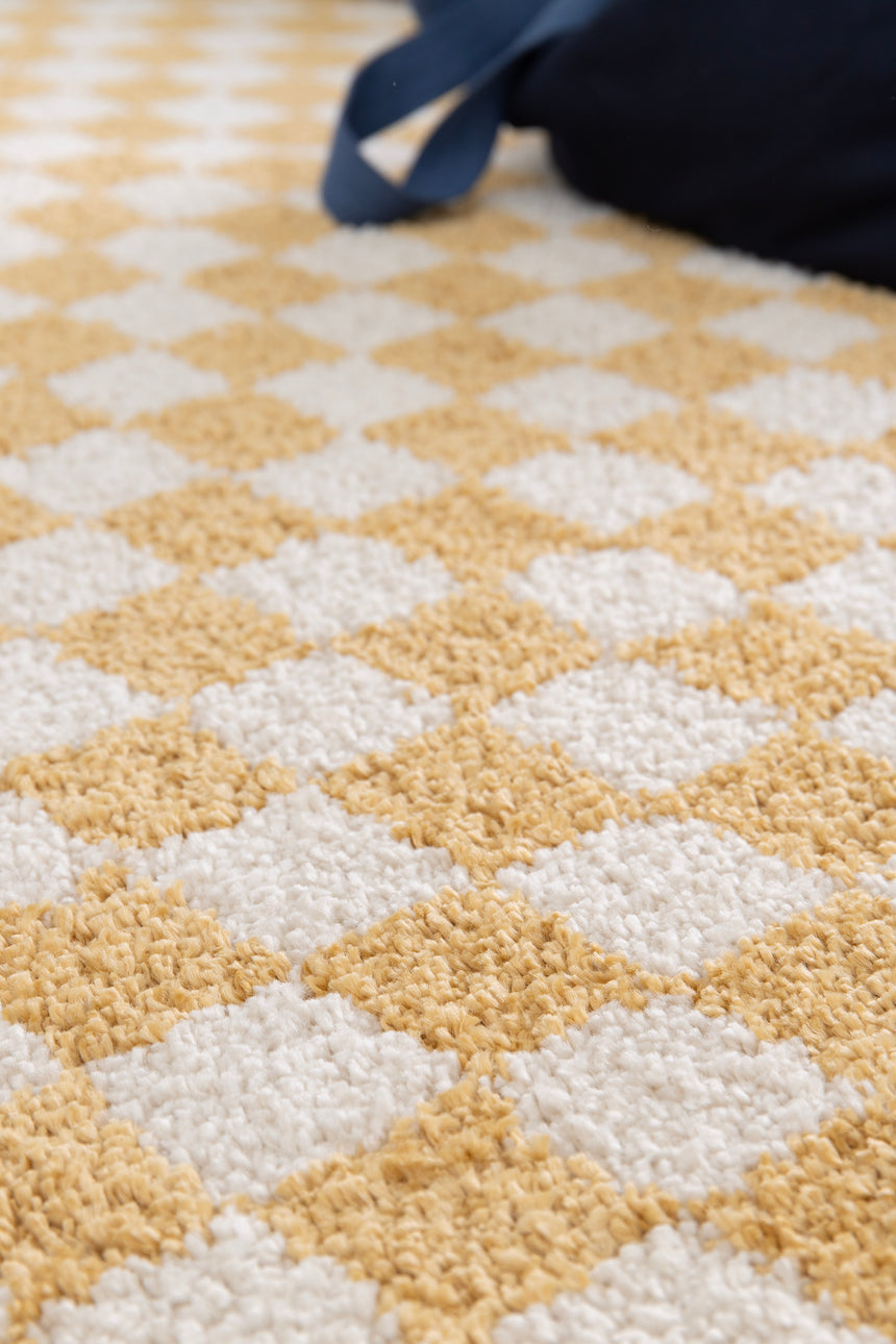CHECKERS Soft and Voluminous Shag Checkerboard Rug