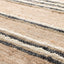 Tapis rayé fait main en matières naturelles RAJ - AFKliving