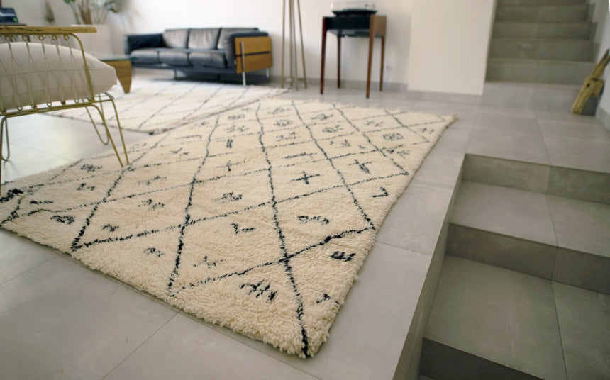 Tapis berbere authentique marocain laine noir blanc Amazighs - AFKliving