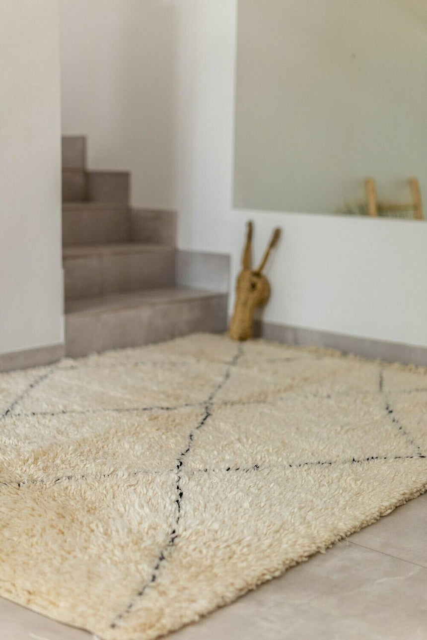 Tapis berbere authentique marocain laine noir blanc Kchacha - AFKliving