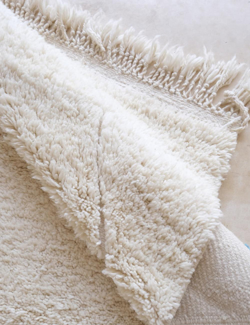 Tapis berbère épuré pour intérieur moderne en laine 198 x 280 cm