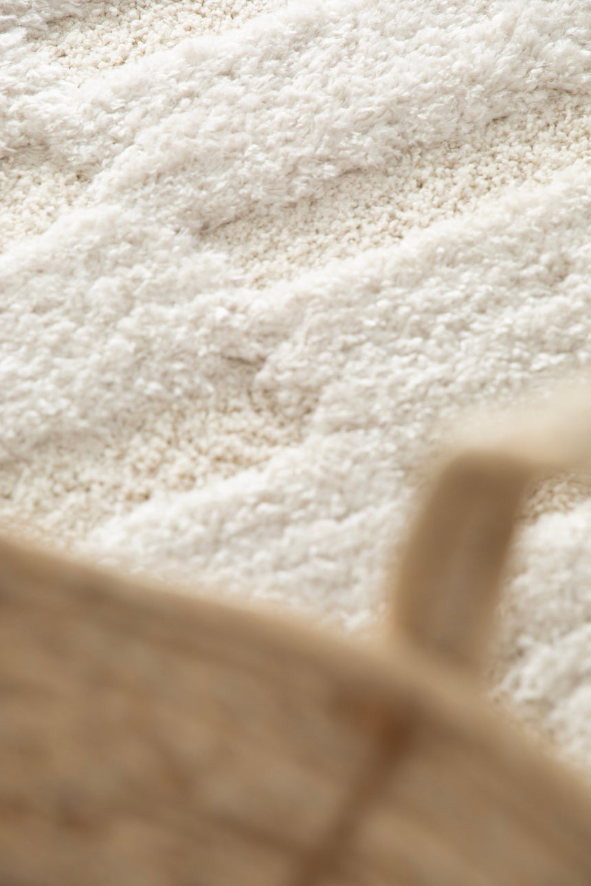 Tapis doux et épais en polyester recyclé effet relief PASSAGE