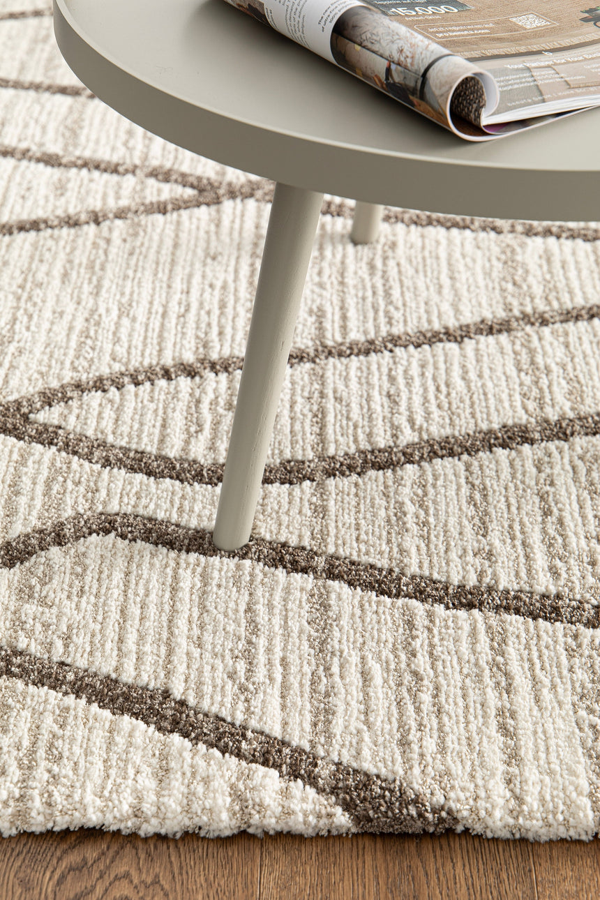 Soft and stylish STRIA rug