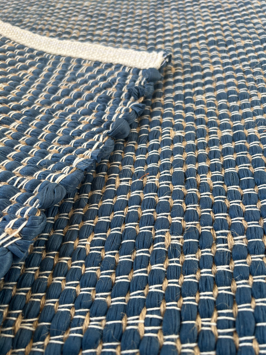 Tapis en fibres recyclées tissé à la main PESSOA