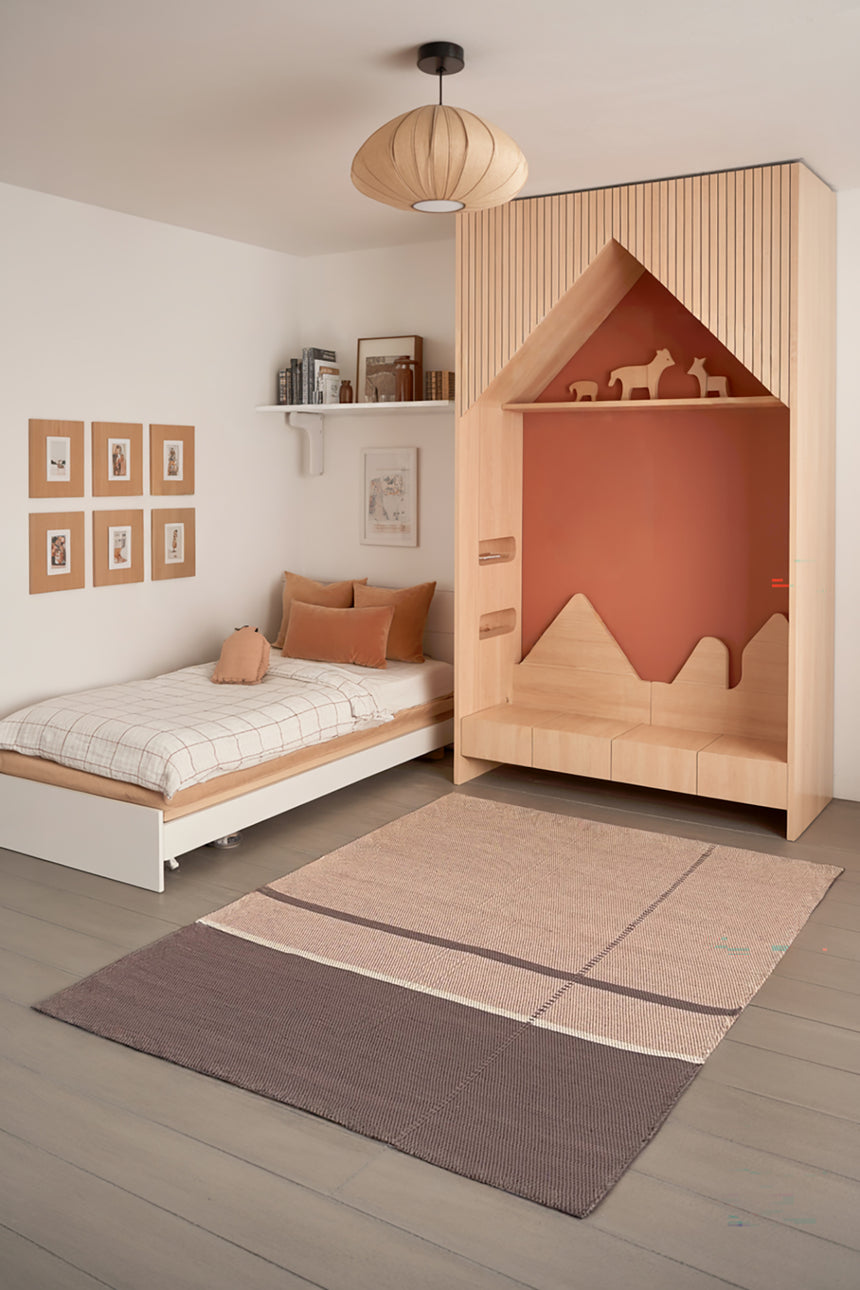 Tapis en fibres recyclées tissé à la main LEONOR