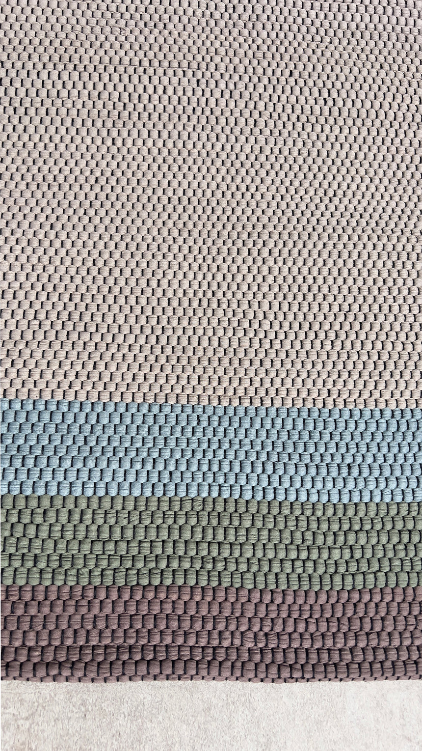 Tapis en coton recyclé tissé à la main FADO