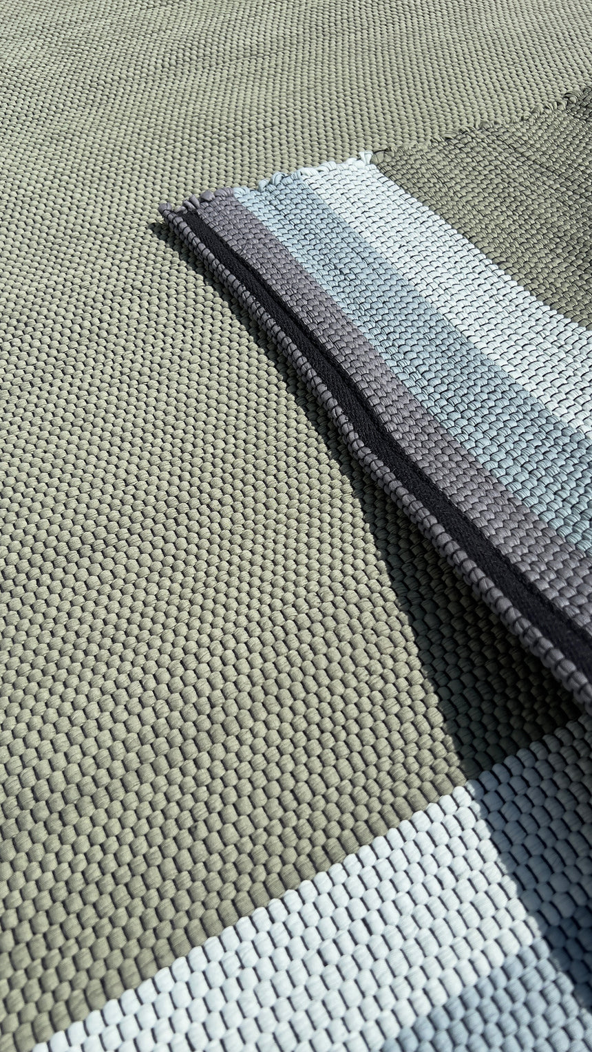 Tapis en coton recyclé tissé à la main FADO
