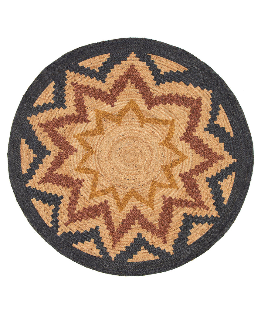 QOM natural round jute rug