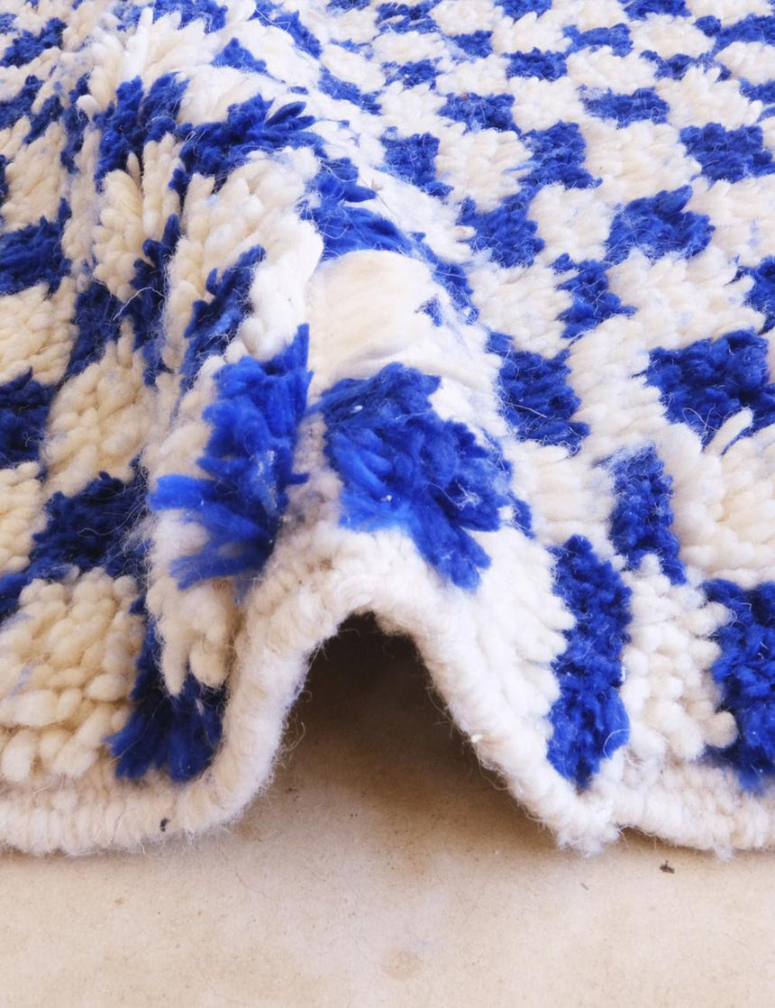 Tapis berbère authentique et graphique à carreaux laine 158 x 327 cm - AFKliving