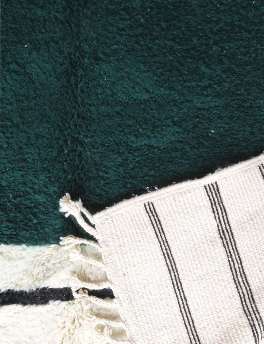 Tapis berbère contemporain aux lignes graphiques en laine 184 x 276 cm - AFKliving