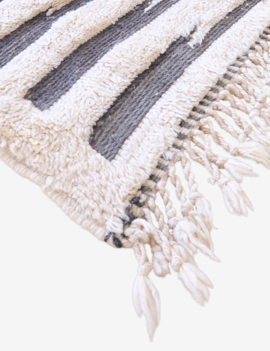 Tapis berbère contemporain aux lignes graphiques en laine 234 x 330 cm - AFKliving