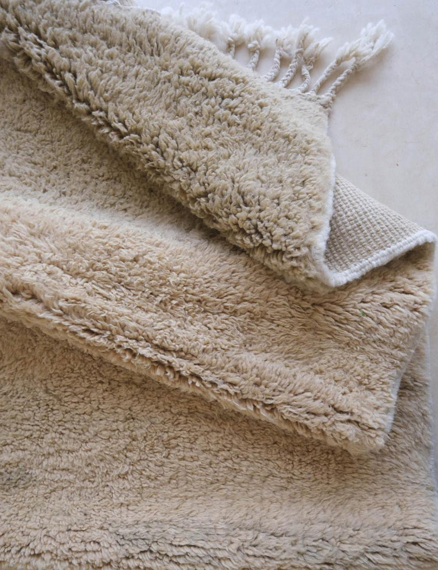 Tapis berbère contemporain aux lignes graphiques en laine 250 x 342 cm - AFKliving