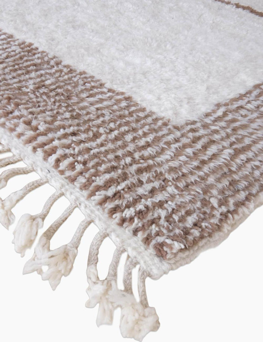 Tapis berbère décoratif aux lignes graphiques en laine 245 x 352 cm - AFKliving