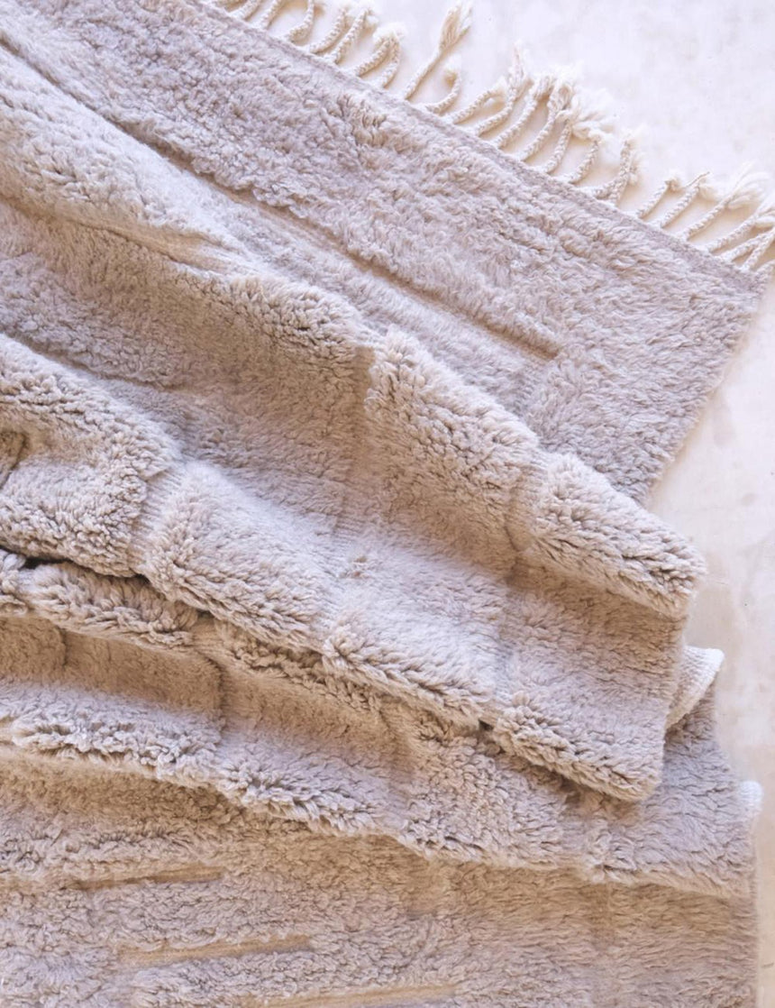 Tapis berbère design tissage en relief en laine 242 x 342 cm - AFKliving