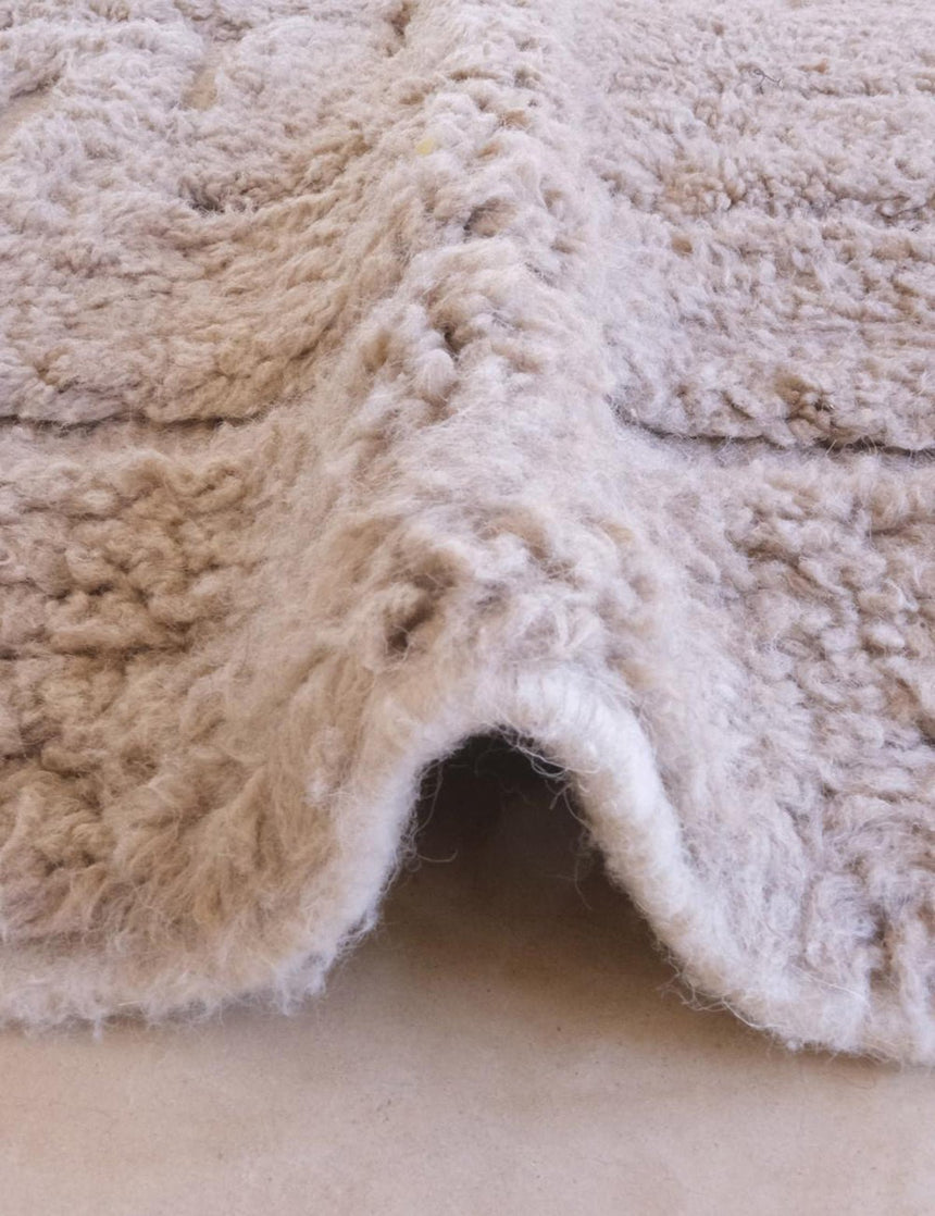 Tapis berbère design tissage en relief en laine 242 x 342 cm - AFKliving