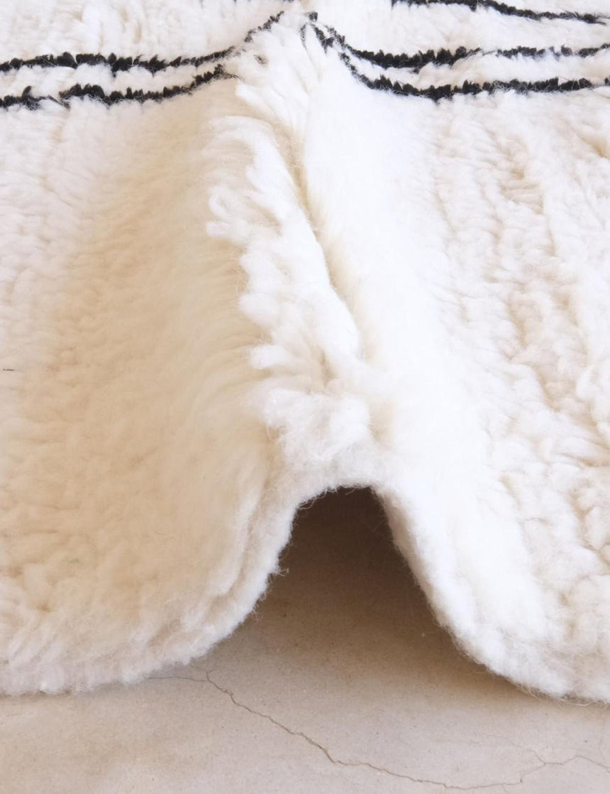 Tapis berbère élégant au style nord - africain en laine 165 x 265 cm - AFKliving