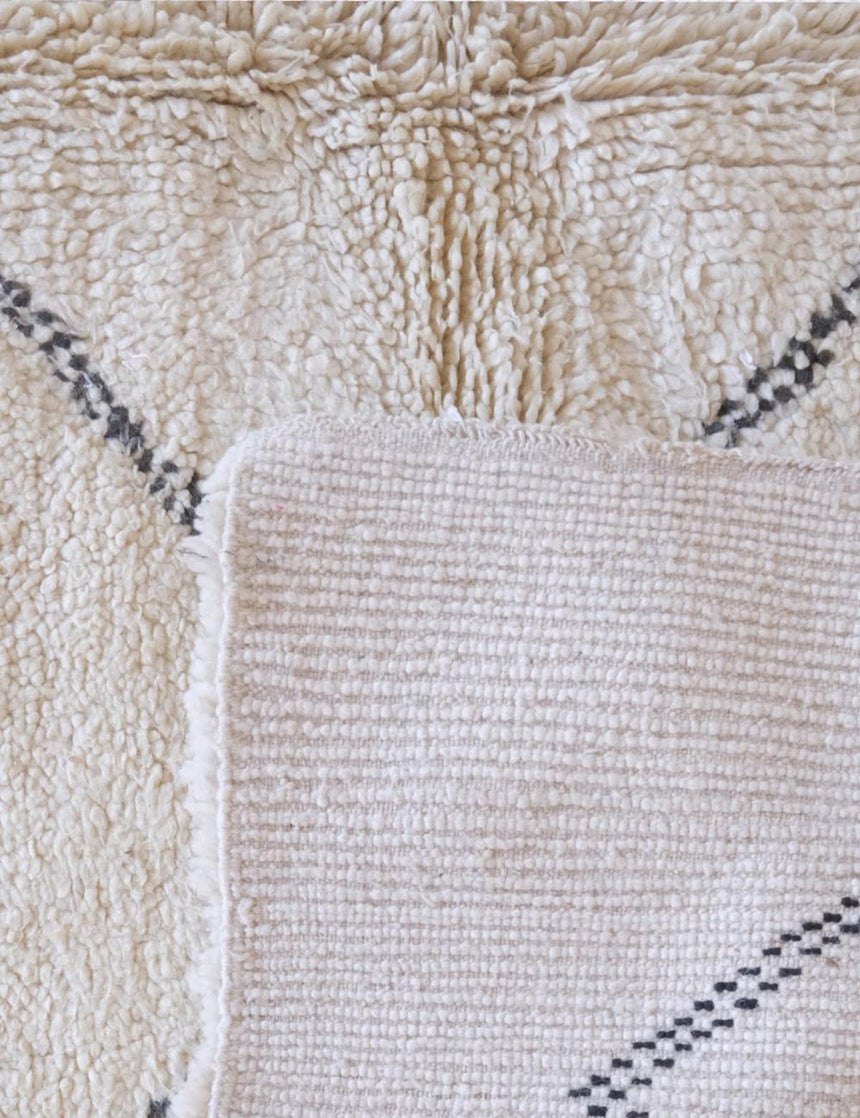 Tapis berbère élégant au style nord - africain en laine 207 x 283 cm - AFKliving