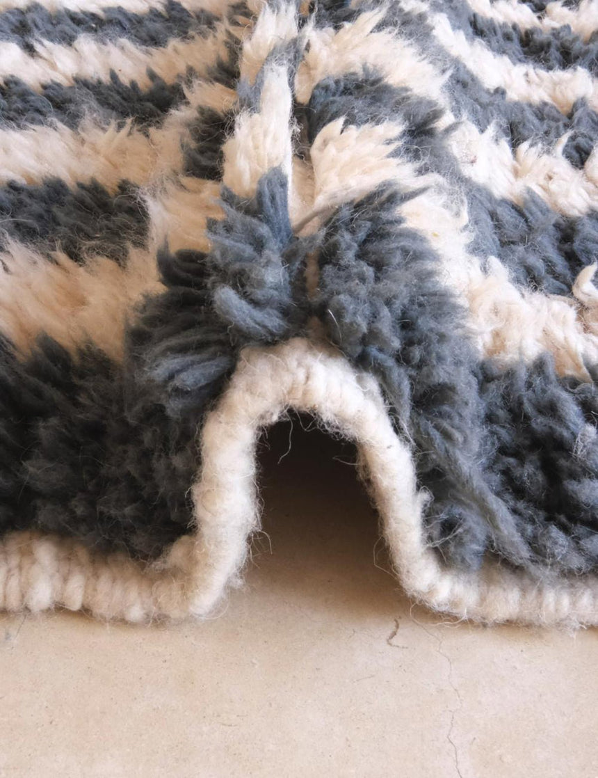 Tapis berbère élégant aux motifs graphiques laine 195 x 280 cm - AFKliving