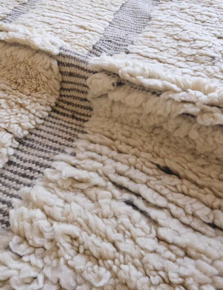 Tapis berbère ethnique chic au design épuré laine - sur mesure - AFKliving
