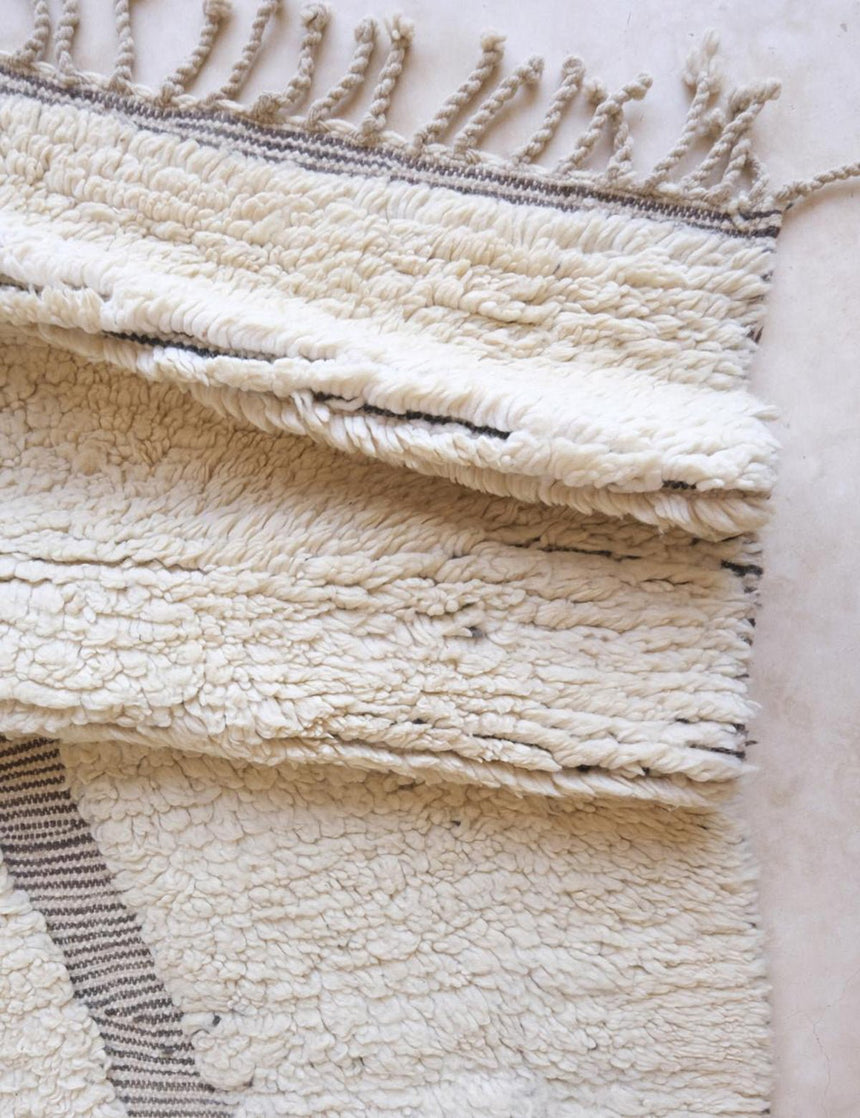 Tapis berbère ethnique chic au design épuré laine - sur mesure - AFKliving