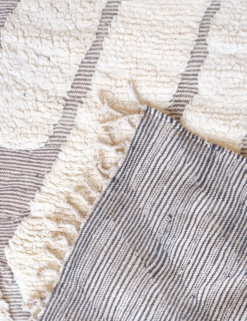 Tapis berbère ethnique chic au design épuré laine - sur mesure - AFKliving