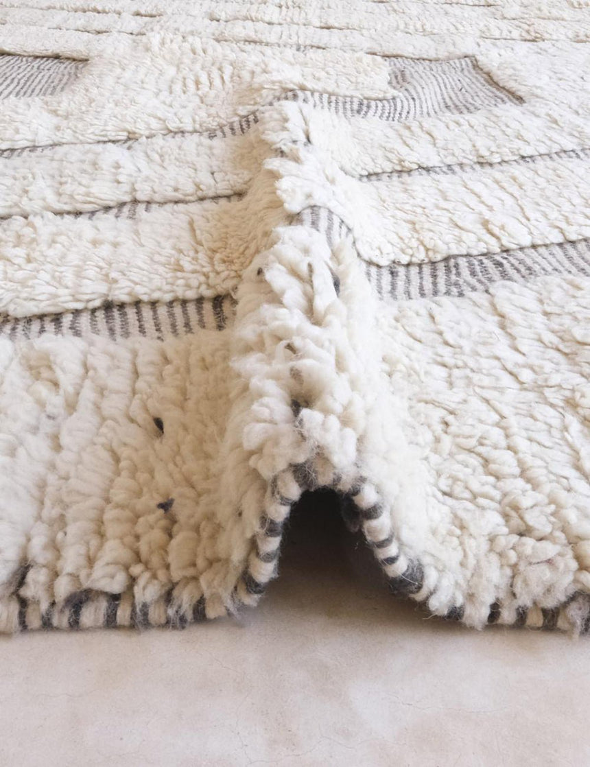 Tapis berbère ethnique chic au design épuré laine - sur mesure - AFKliving