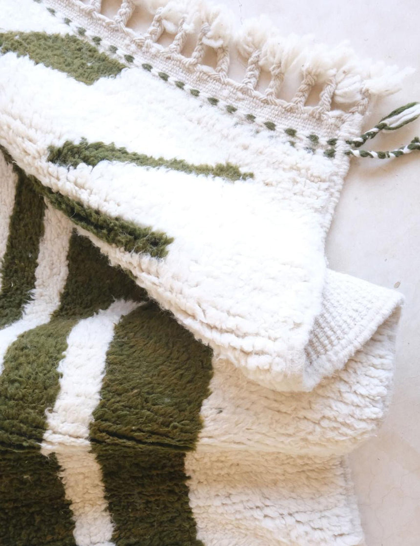 Tapis berbère ethnique chic au design unique en laine 156 x 251 cm - AFKliving