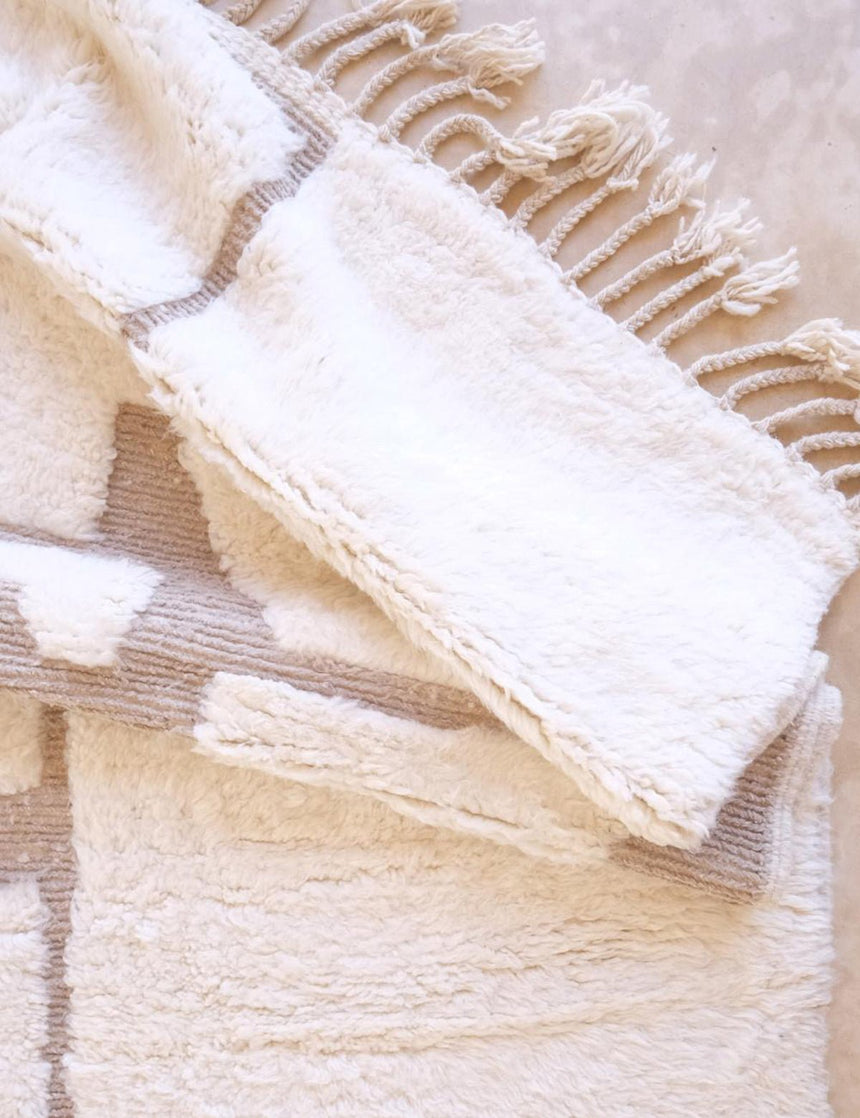 Tapis berbère ethnique chic tissage en relief en laine 206 x 300 cm - AFKliving