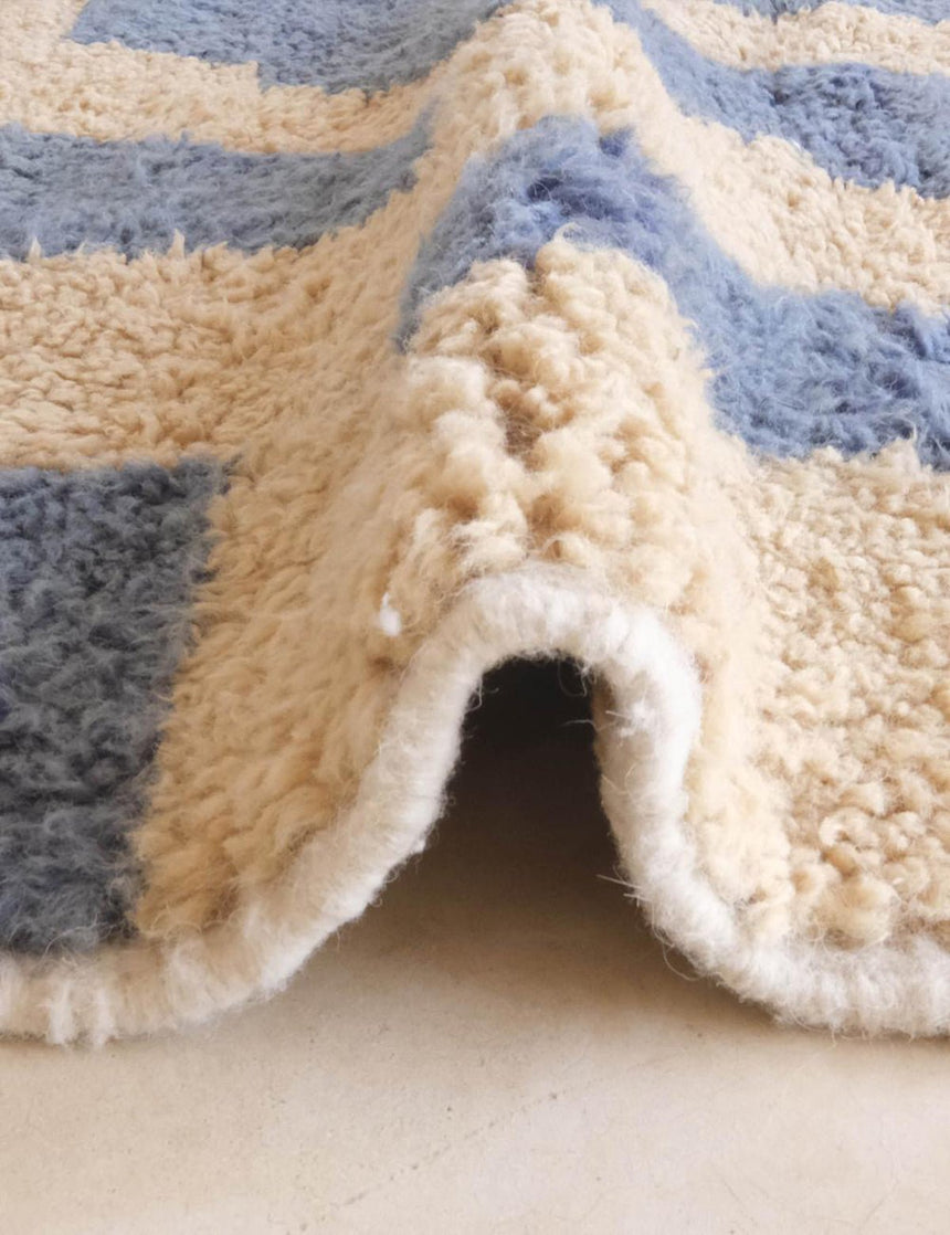 Tapis berbère fait main aux contrastes graphiques en laine 254 x 347 cm - AFKliving