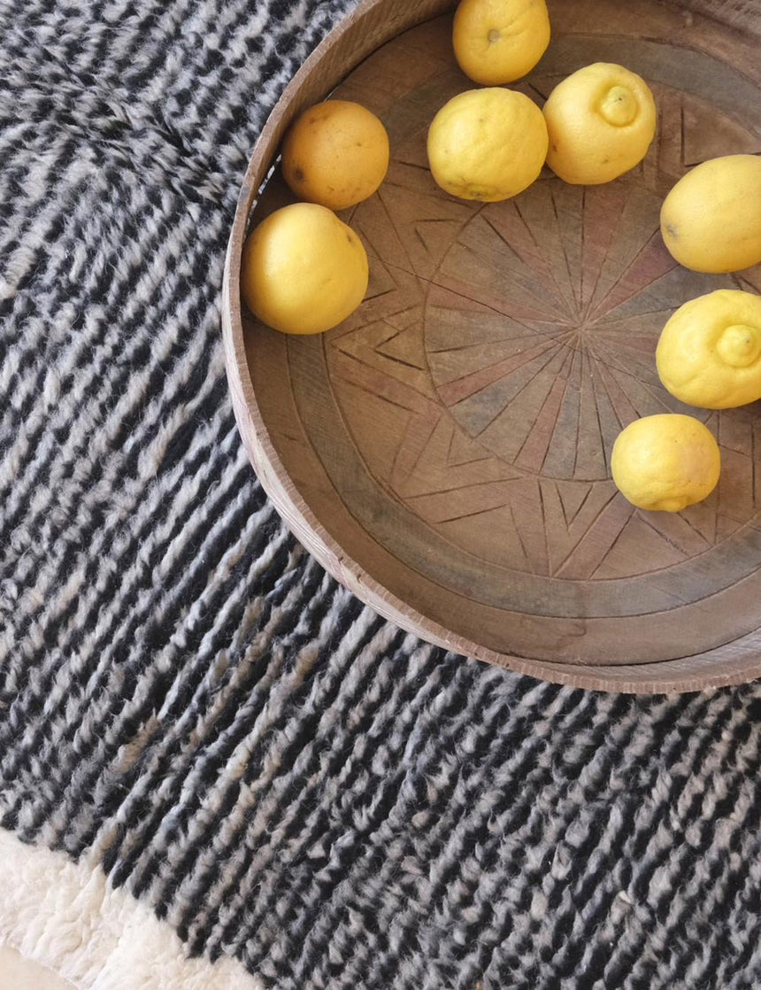 Tapis berbère graphique et contemporain en laine 119 x 227 cm - AFKliving