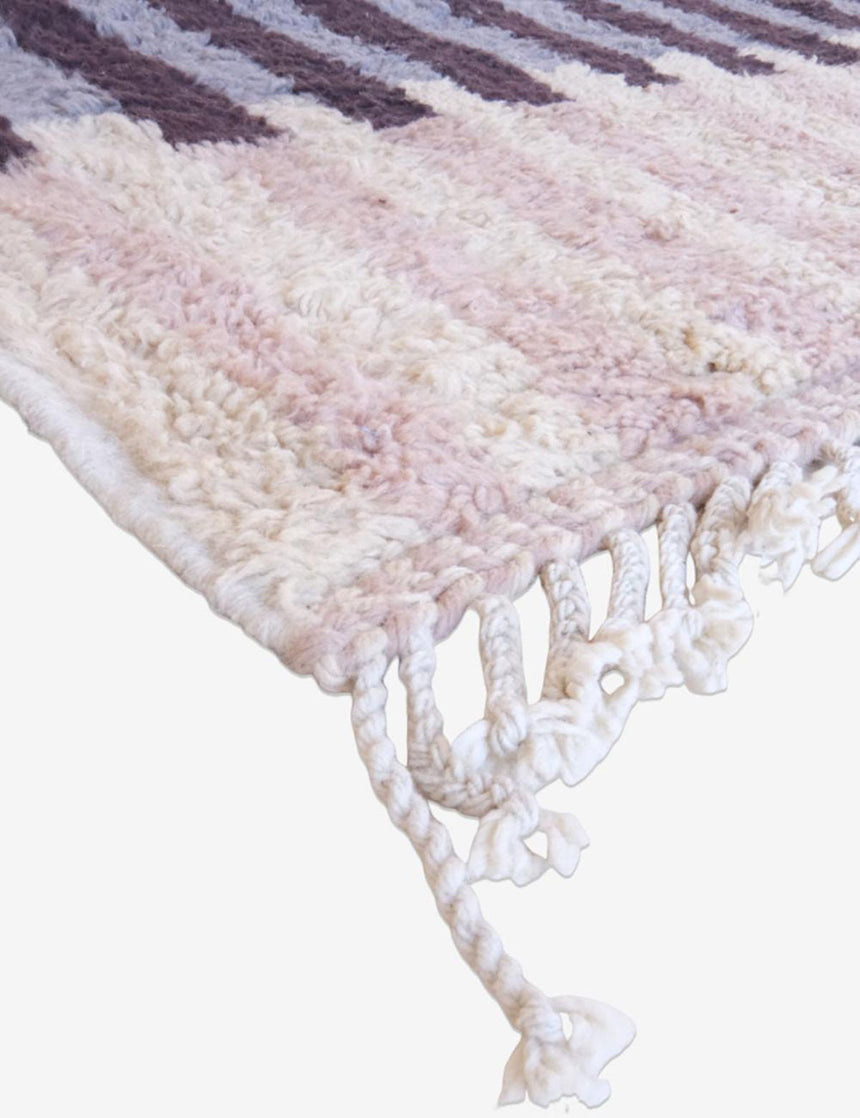 Tapis berbère graphique et raffiné noué main en laine 253 x 300 cm - AFKliving