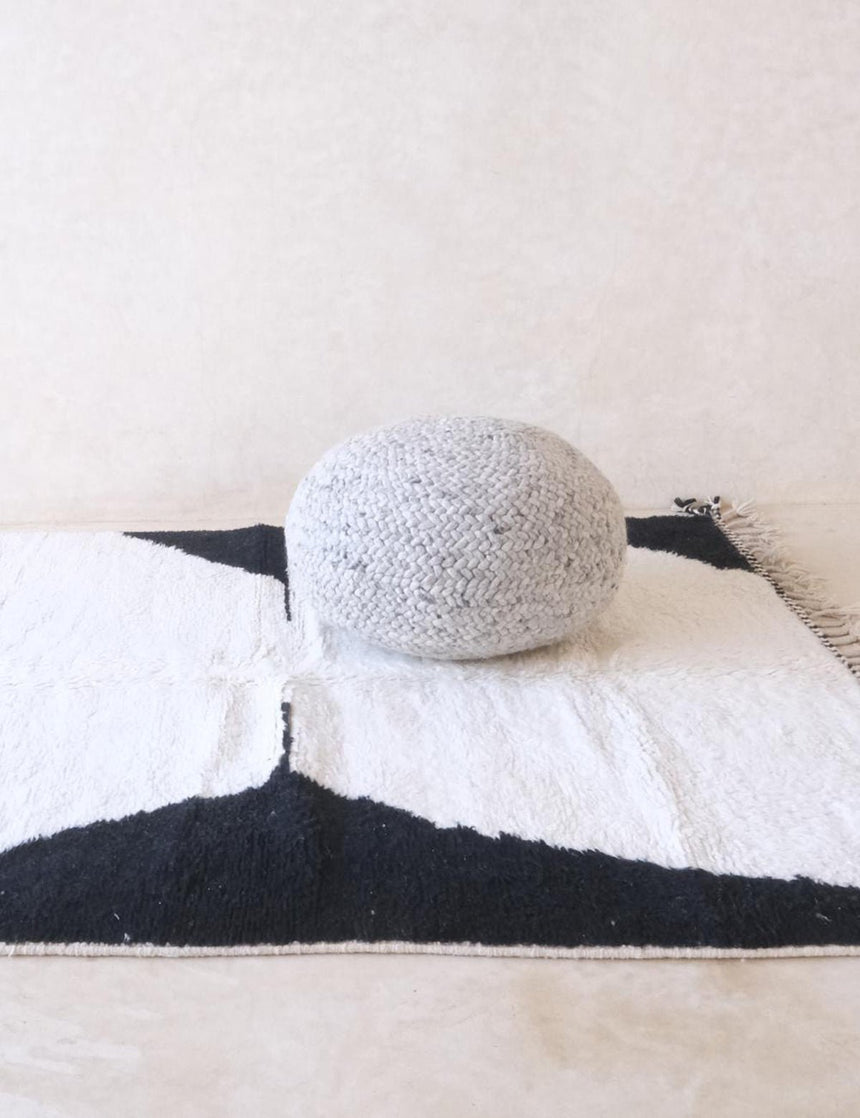 Tapis berbère graphique pour intérieur contemporain en laine 184 x 234 cm - AFKliving