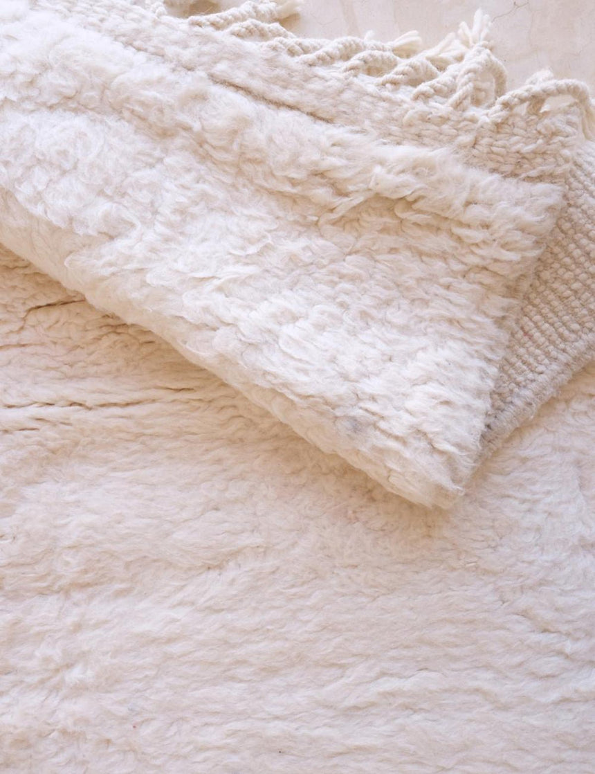 Tapis berbère original au style minimaliste en laine 251 x 355 cm - AFKliving