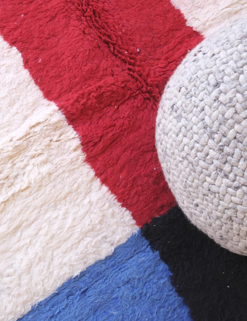 Tapis berbère original au style minimaliste en laine 251 x 355 cm - AFKliving