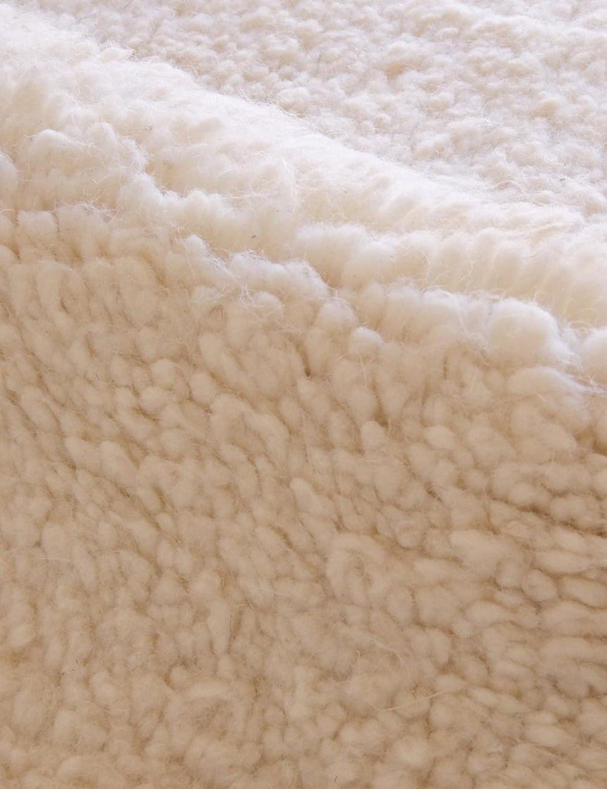 Tapis berbère sobre et raffiné noué main en laine 250 x 363 cm - AFKliving