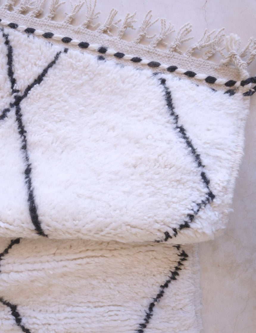 Tapis berbère tissé artisanalement au Maroc en laine 133 x 181 cm - AFKliving