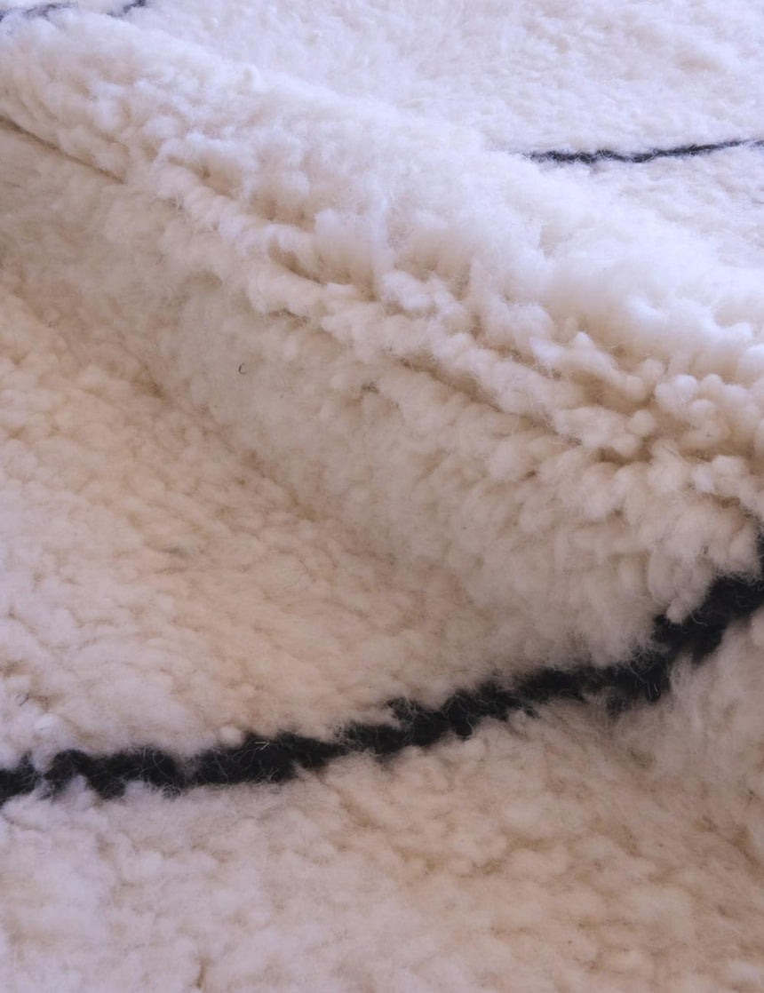 Tapis berbère tissé artisanalement au Maroc en laine 133 x 181 cm - AFKliving