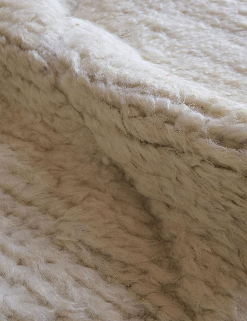 Tapis berbère tissé artisanalement au Maroc en laine 165 x 238 cm - AFKliving