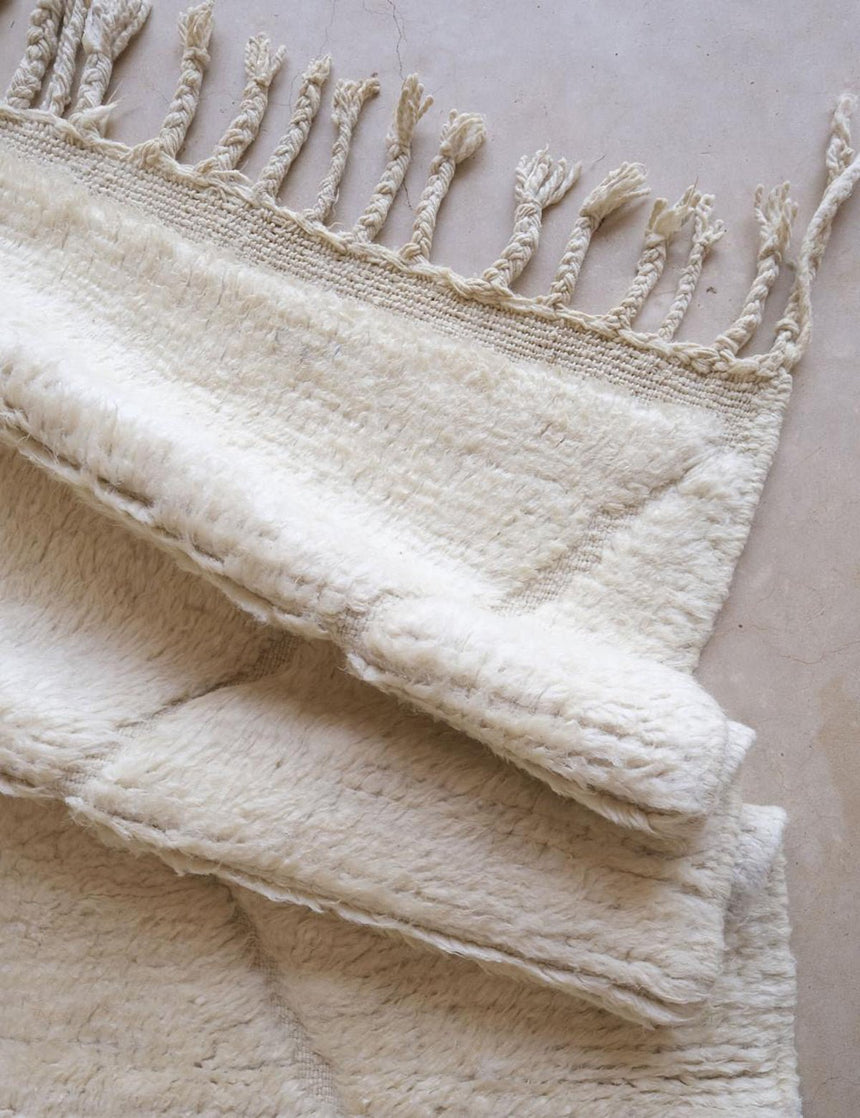 Tapis berbère tissé artisanalement au Maroc en laine 165 x 238 cm - AFKliving