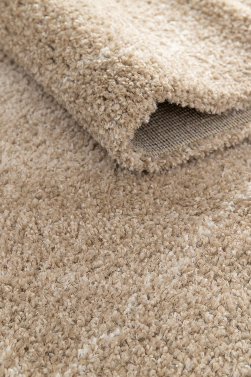 Thick, soft and refined fringed rug NILE - AFKliving