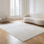 Tapis doux très graphique VOLUTE